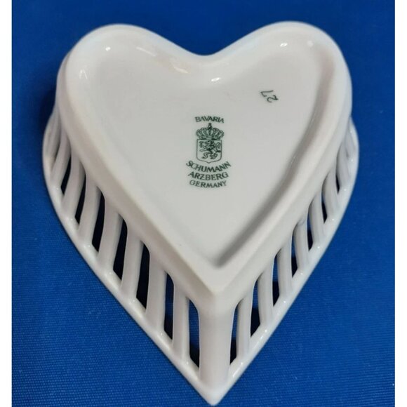 Schumann Arzberg German Porcelain Heart Dish w/ blue Forget me Nots, 5 inches - Picture 5 of 5